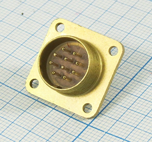 PY04-10ZJ, вилка приборная без кожуха