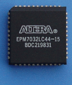 EPM7032LC44-15, микросхема