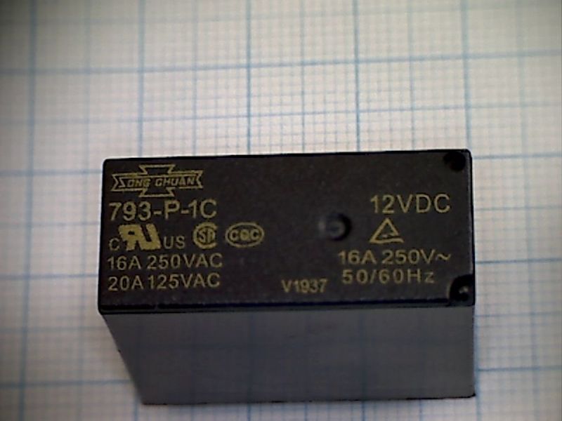 793P-1С-C12VDC, реле 12VDC коммутация: 10A 250VAC 10A 30VDC, контакта: 1 перекидной, размер (LxWxH) мм: 22.5х16.5х20.2