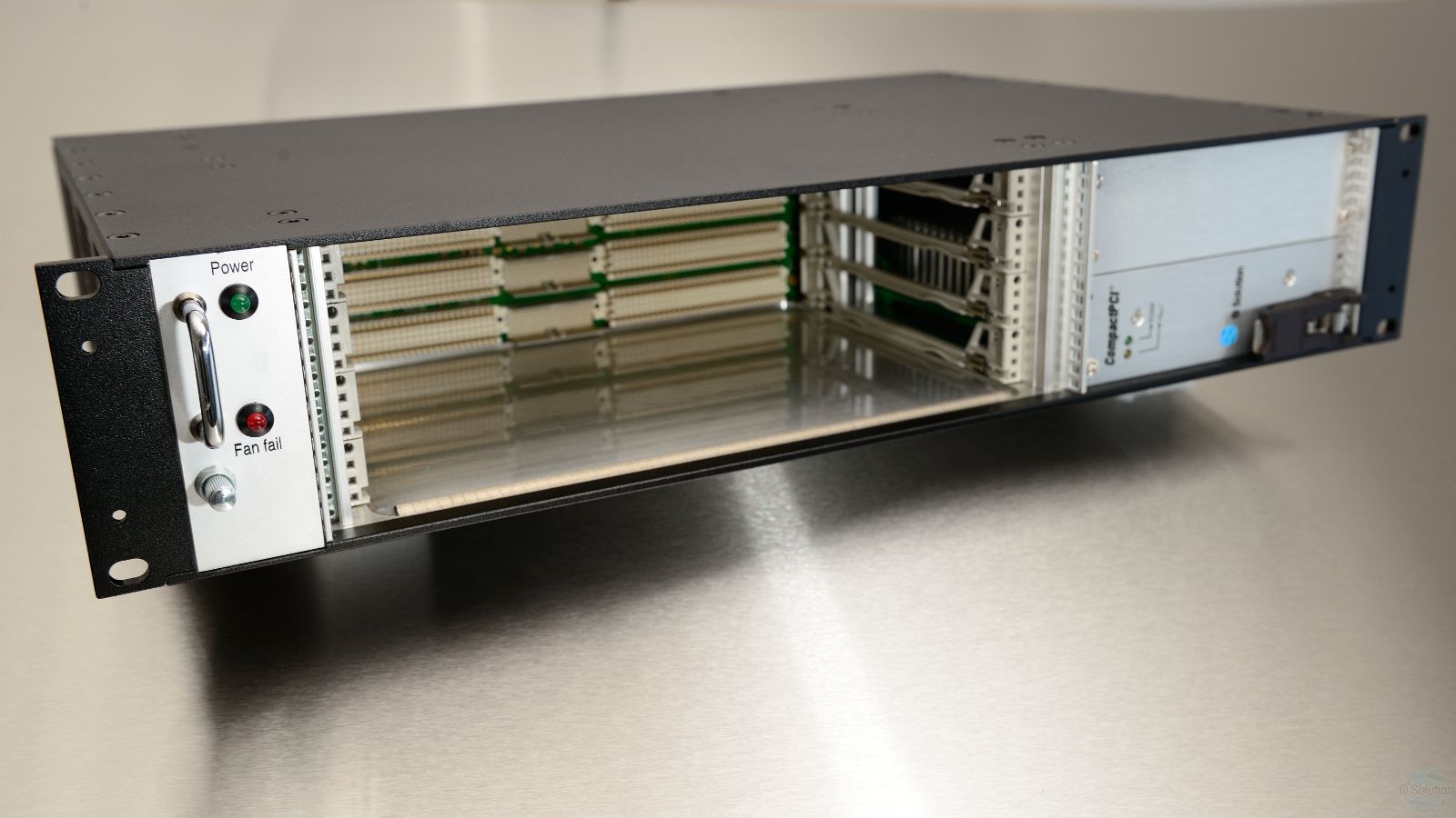 Конструктив VME64x System 4 Slot 2U