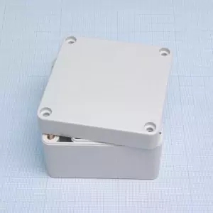G256, герметичный корпус из поликарбоната, IP65, светло-серый