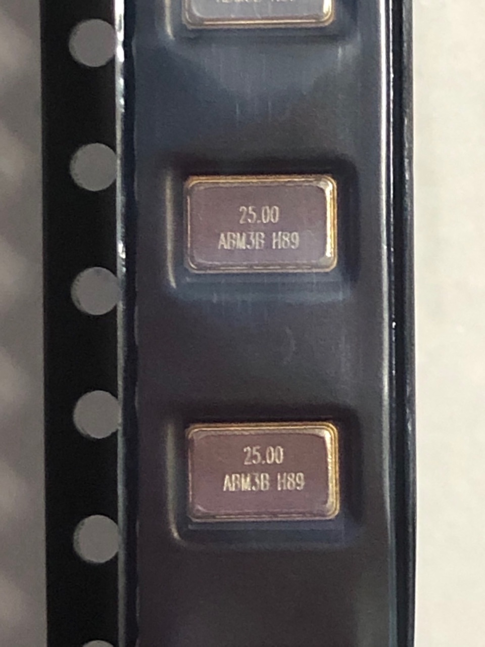 ABM3B-25.000MHZ-B2-T, кварц. резонатор