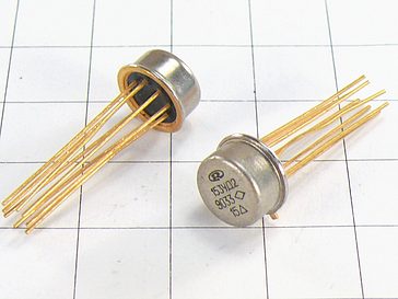 153УД2, микросхема