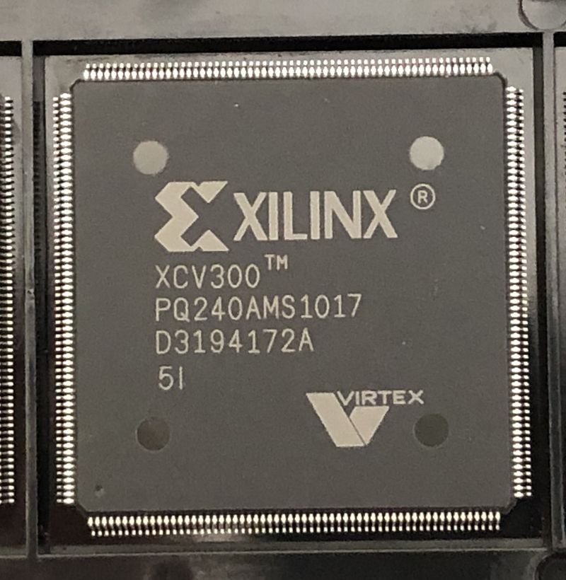 xcv300-5pq240i, микросхема XCV300-5PQ240I, микросхема
