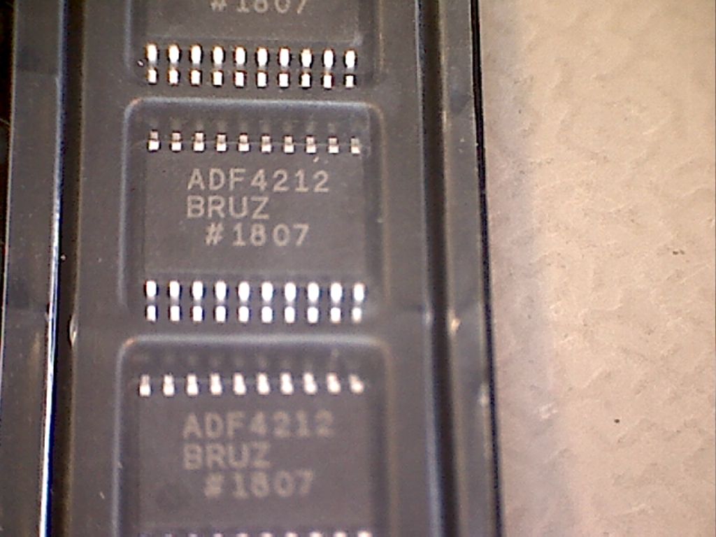 ADF4212BRUZ, микросхема