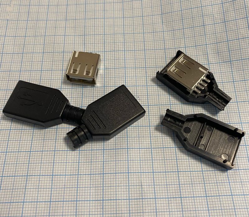 USBA-FPB, розетка на кабель в корпусе