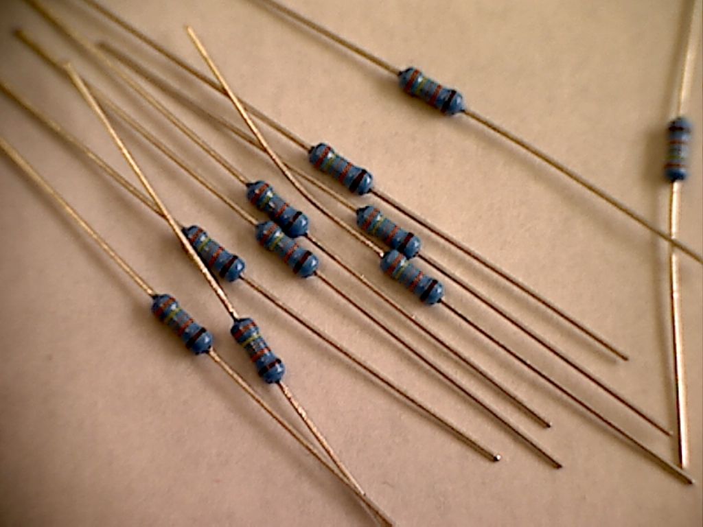 MFR-25FBF52-348K, резистор